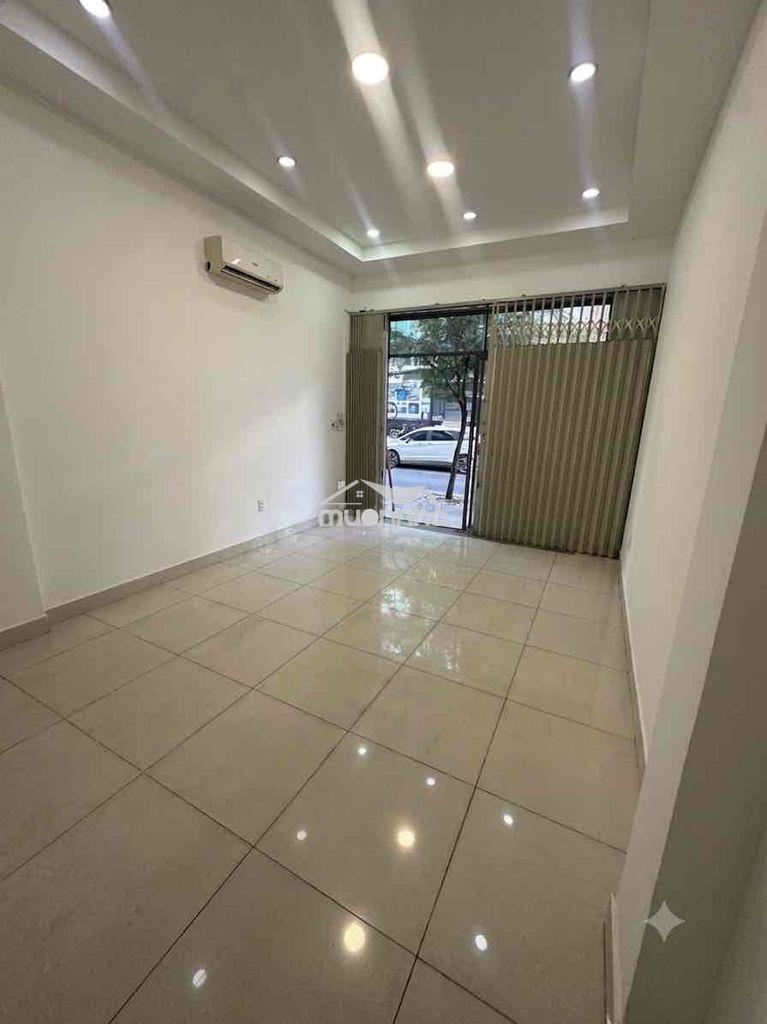 Nguyên căn  25m2 - mặt tiền đường 8m - có vỉa hè - có cửa kiếng - 4