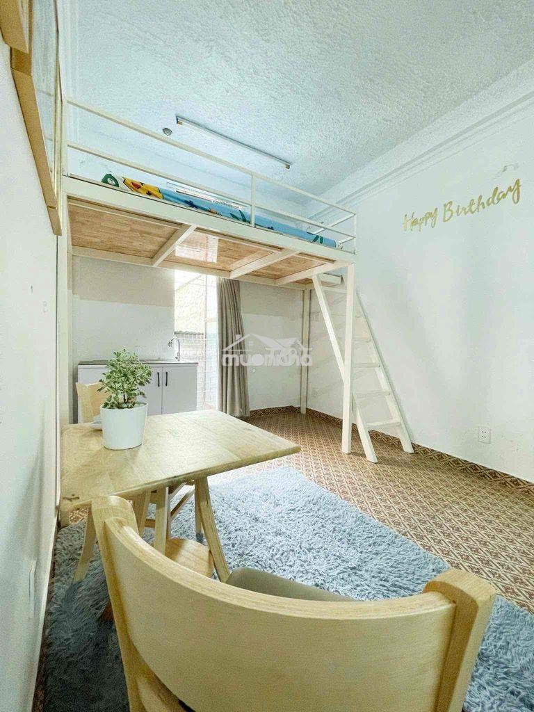 Phòng có gác-40m2-372 cmt8- tòa nhà viettel