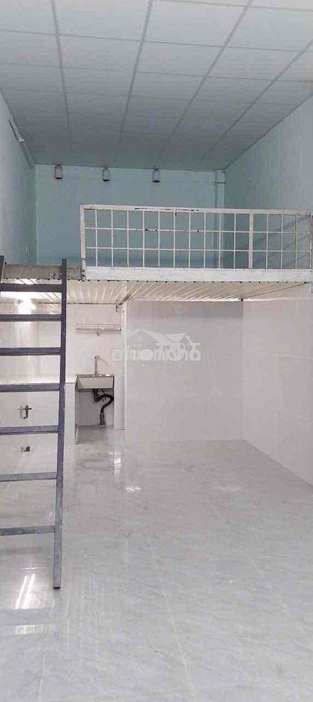 Nhà lê dức thọ p13 gv , 3x5 gác dúc quá rẻ 2.7tr/tháng