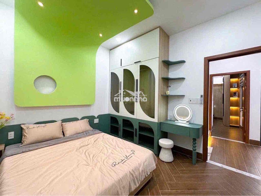 Bùi quang là , gò vấp , xe hơi đậu cửa hẻm thông , ngang 9m4 - 3
