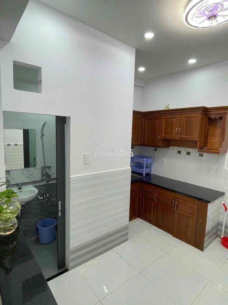 - Nhà bán dương bá trạc p2 q8 - dt : 3,5m x 9,5m - 3