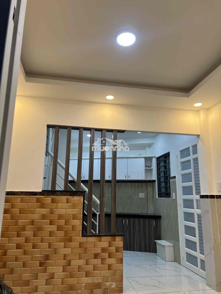 Nhà nhỏ xinh vị trí trung tâm - 2