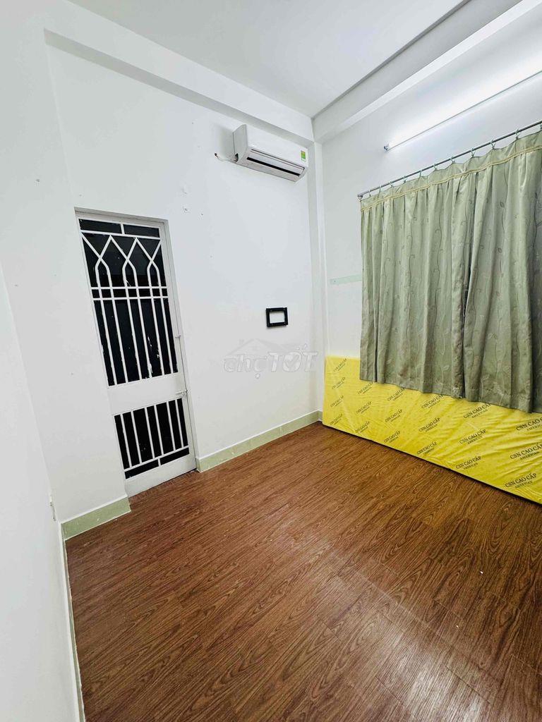 Quận 6 ban công giá rẻ - 3