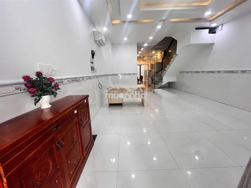 Cho thuê tâng trệt 5x22m, đường lớn 20m giá 12 triệu 500, đẹp, mới