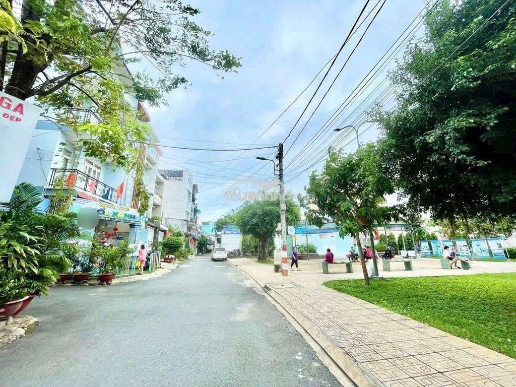 Bán nhà góc 2 mặt gò dầu- tân phú.dt 4.5x17- đúc 3 lầu,st. nhỉnh 11 tỷ - 2