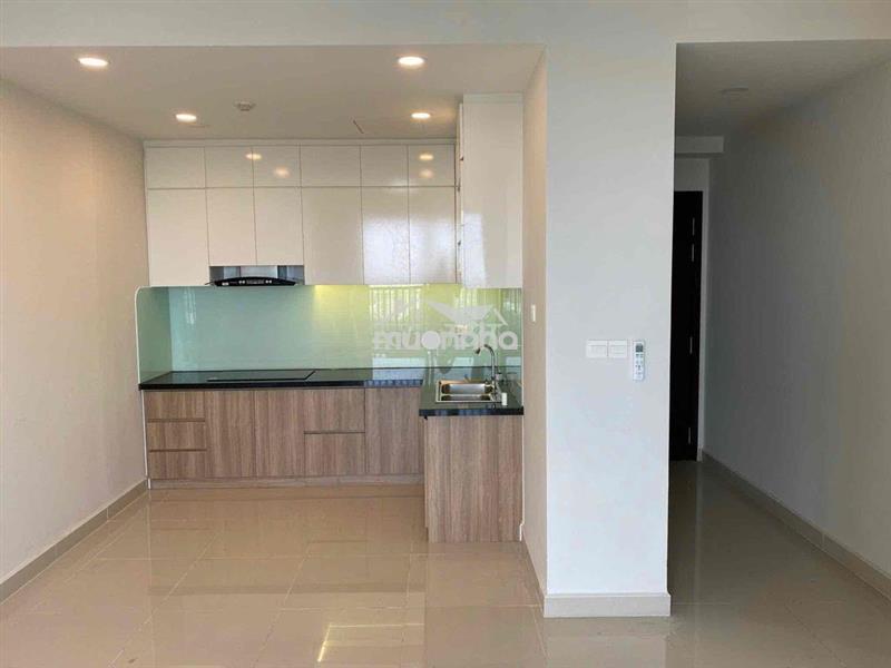 Căn góc nội thất cơ bản 3 phòng ngủ vào ở ngay gần sân bay