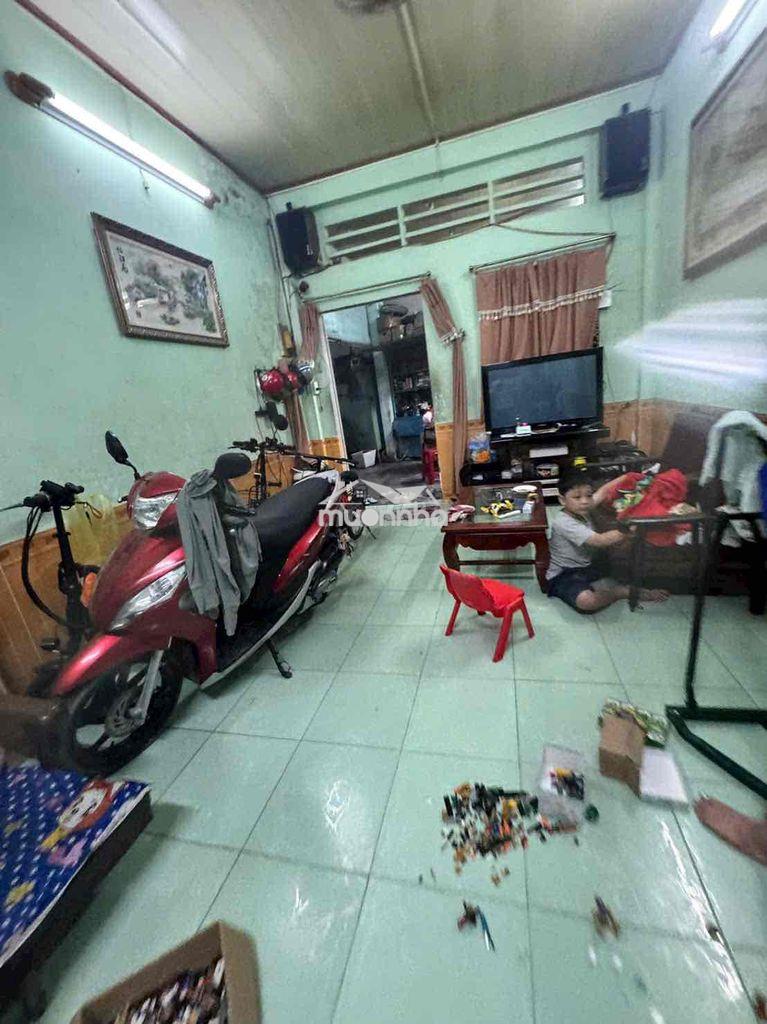 Thơm - nhà 2tầg btct - sổ riêng - hxh sát vvn