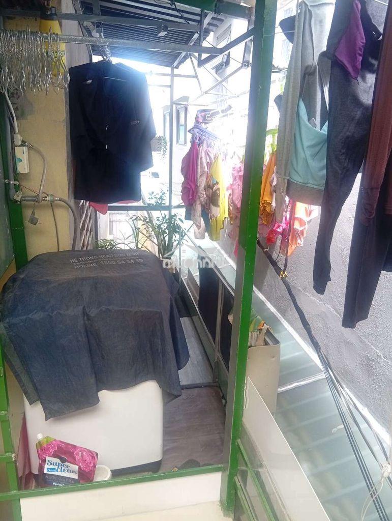 Cho nữ thuê phòng trên gác nội thất cơ bản - 3