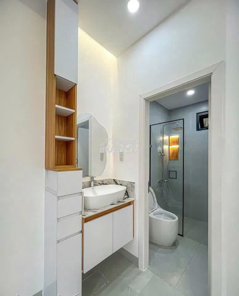 Xuất hiện kèo thơm nhức nách căn nhà 1 lầu sổ riêng thổ cư giá ngộp - 4