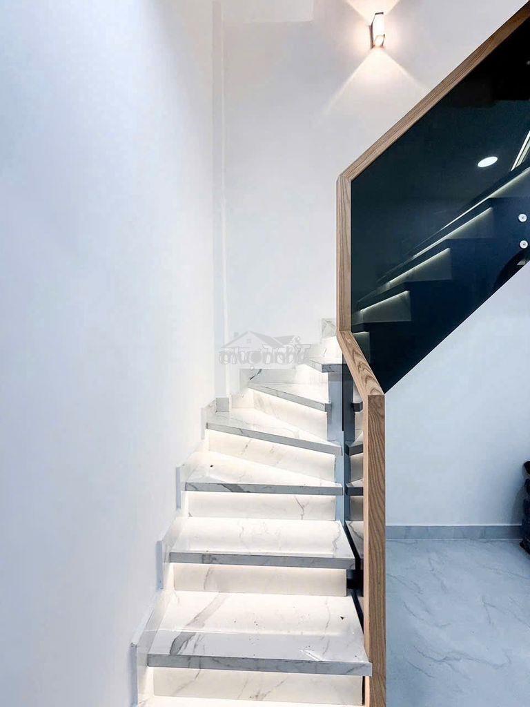 Chính chủ bán 198/20 vo văn tần 100m2 hơn 4 tỷ, hh2% - 4
