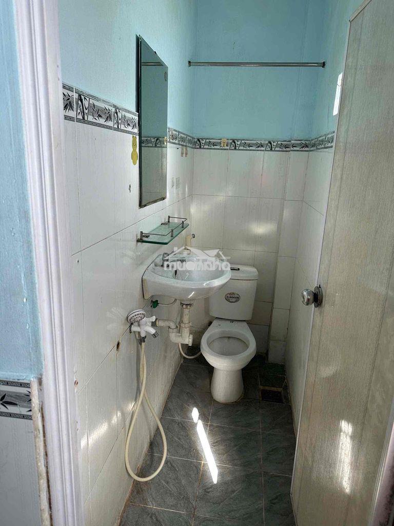Cho thuê phòng đường tân hoà đông