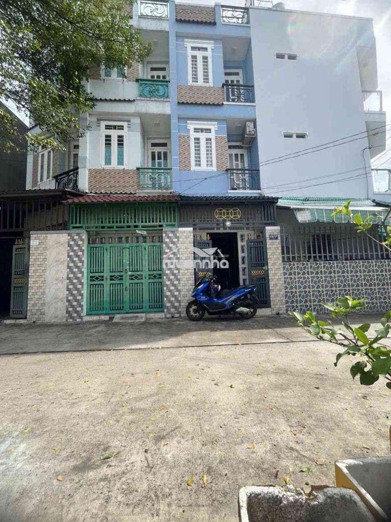 🏡 Nhà đẹp dọn vào ở ngay hẻm xe tải đỗ cửa!
nhỉnh 2.ty 
✅ dt: (28m²) - 2