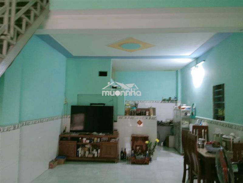 C cần bán một căn nhà sổ hồng riêng tại quận 12