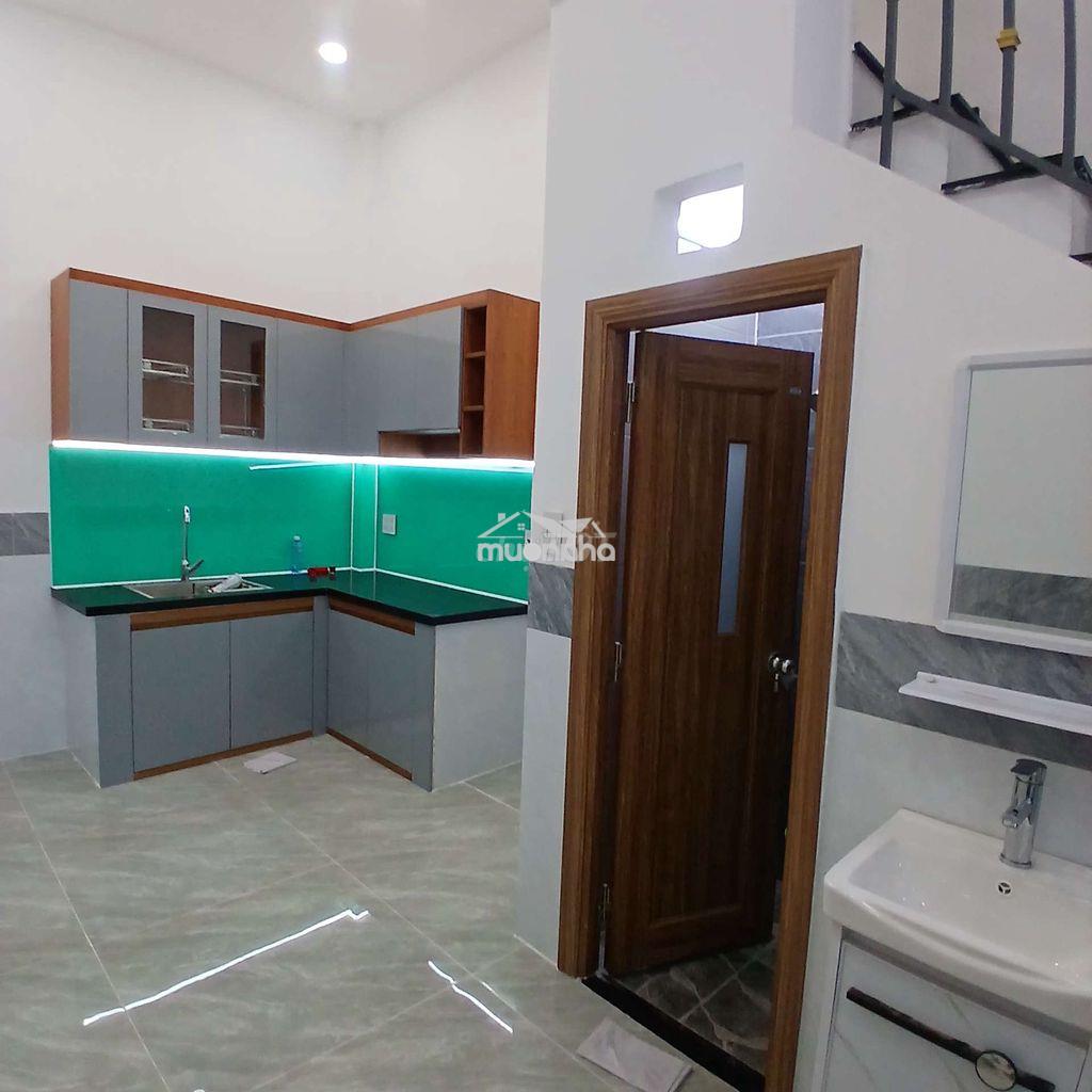 4 tỷ 350 thương lượng, nhà 3 tầng, mặt tiền kinh doanh, 4 phòng ngủ - 3