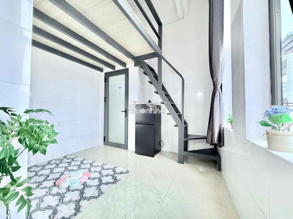 Phòng có gác cửa sổ trời siêu thoáng ngay sân vận động phú thọ - 3
