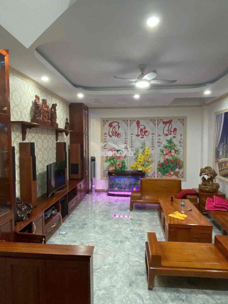 Nhà đẹp giá tốt sát gò vấp (68m -4.5m x 15.3m ) 4 tầng 6,45 tỷ - 2