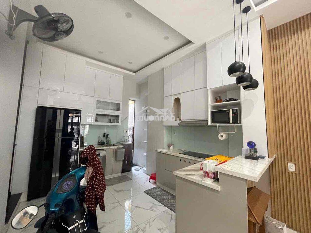 Nhà 1 trệt 2 lầu full nội thất xịn, đường xe tải gần lã xuân oai q.9 - 2