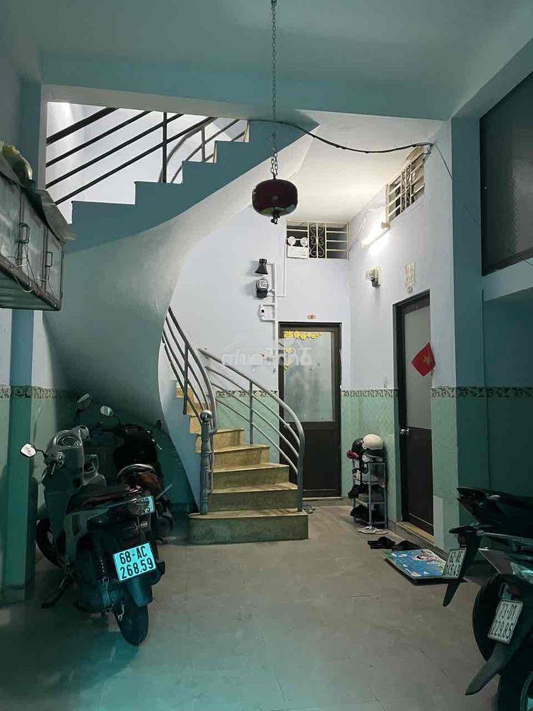 Phòng trọ sạch sẽ an ninh
