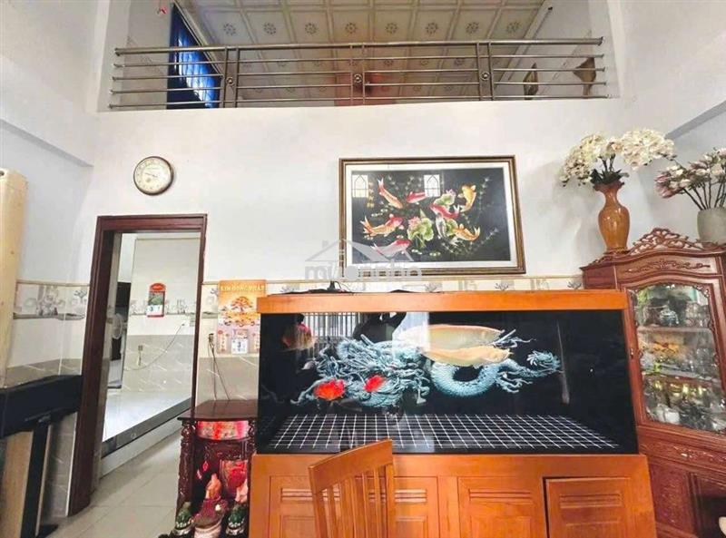 Cần báncăn nhàvườn thị trấnhm 10*15m sân vườn cá coi 3pn giá4tỷ350tr