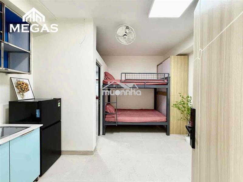 Căn hộ 2 không gian ngủ full nội thất ban công ngay đh văn lang cs3