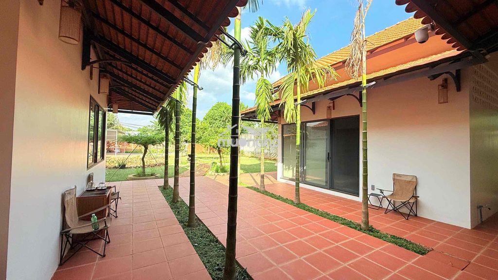 Căn nhà tam hợp viện 1998m2 - 2