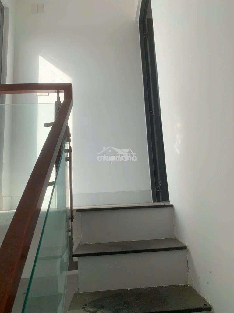 Cho thuê nhà nc 2pn , 3 wc htp tt nhà bè - 2
