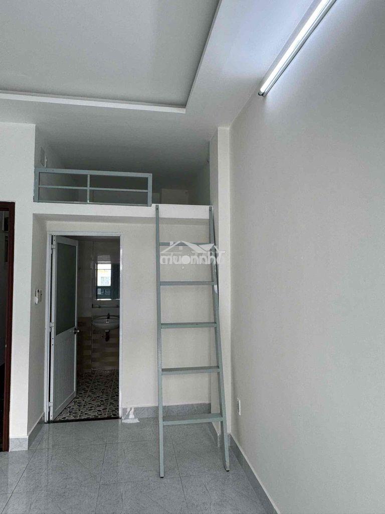 Cho thuê phòng có gác ban công - thang máy sẵn nội thất cơ bản - 2