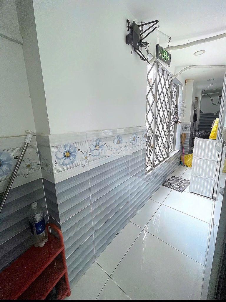 Studio kế bên trường đh công nghiệp cửa sổ trời thoáng giá rẻ - 3