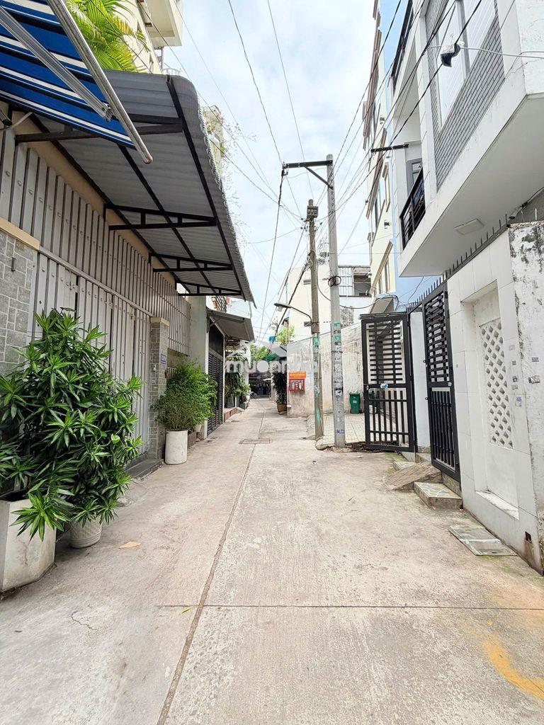 Bán nhà chính chủ 52m2 giá 4.9 tỷ còn bớt hẻm xe hơi