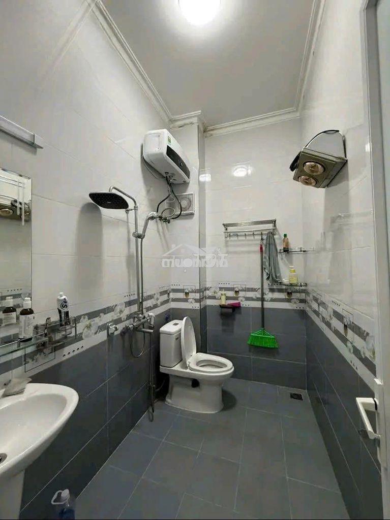 Cho thuê nhà khu phân lô văn cao, dt: 90m2 x 4 tầng. - 4