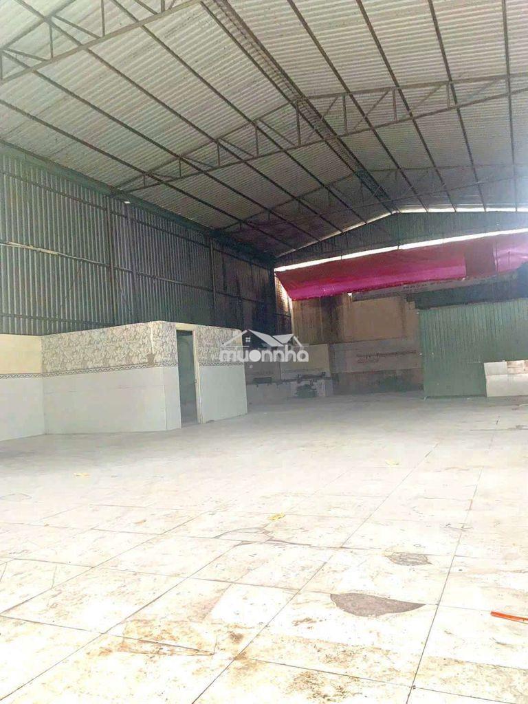 Kho 10x20m an phú 10tr tháng - 2