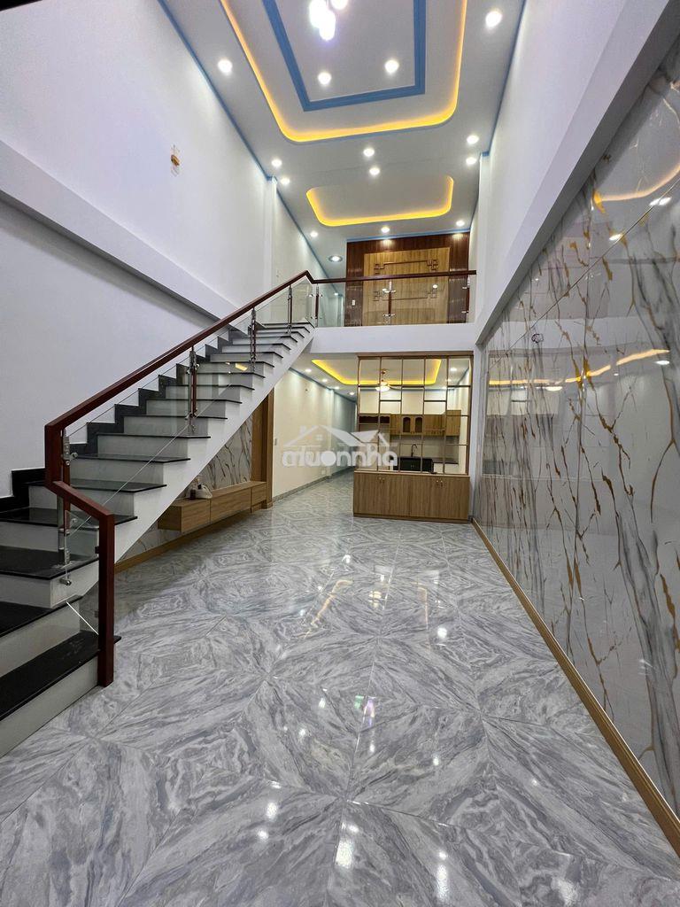 Nhà mới xây hoàn toàn ngay kcn mỹ phước - 2