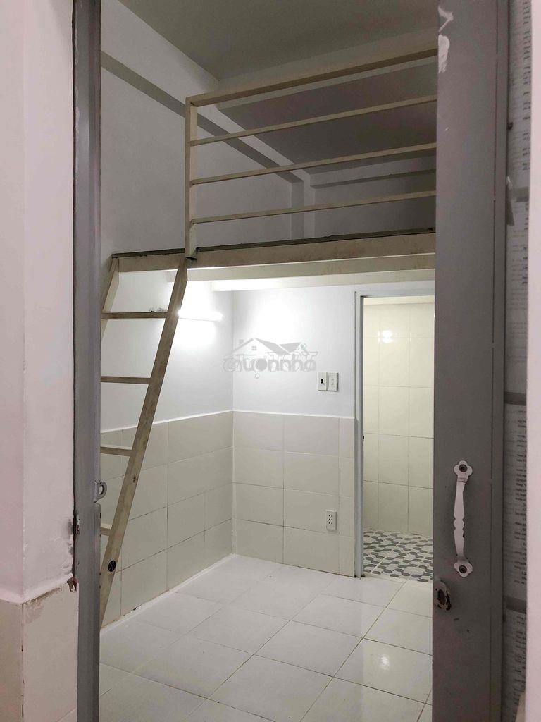 Phòng trọ có gác , an phú đông giáp gò vấp
