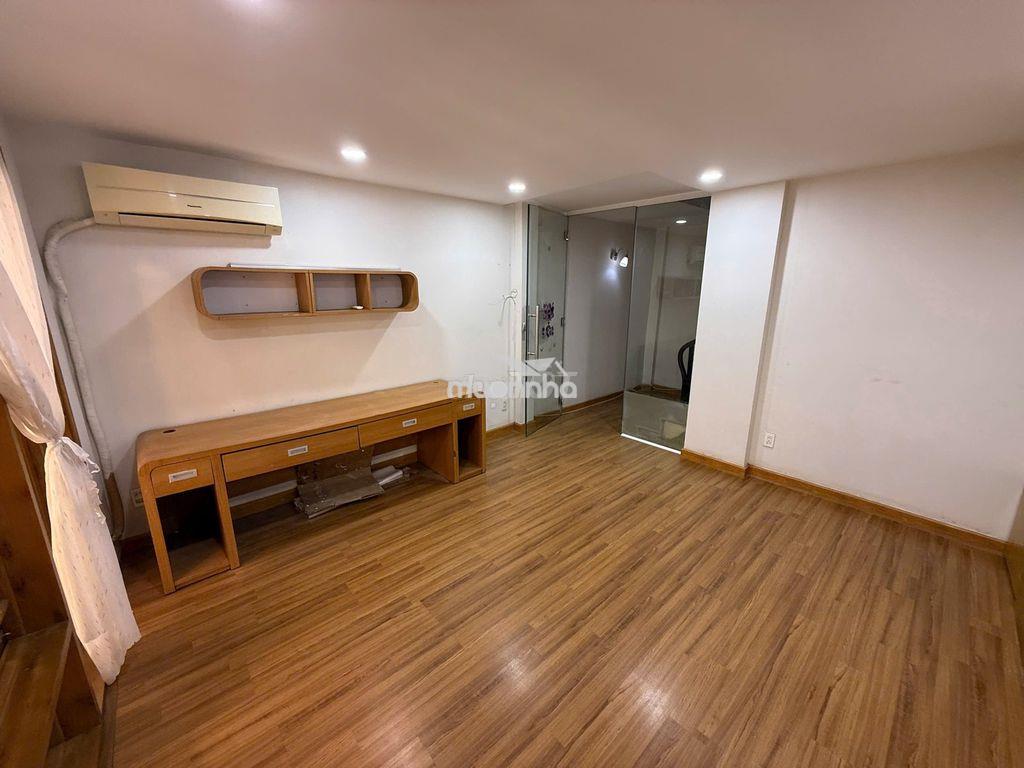 Chính chủ cần bán nhà riêng 50m2, 6,x tỷ tạicách mạng tháng tám, p5 tb - 3