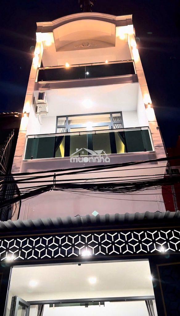 Căn nhà mới 3 phòng ngủ, sân thượng full nội thất, hxh hiệp bình chánh
