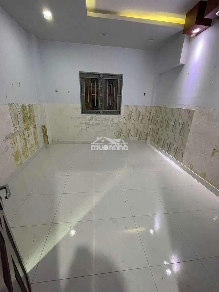 Mình cho thuê nhà đường tân hoà đông, q.6 - 6pn hẻm xe hơi giá rẻ - 3