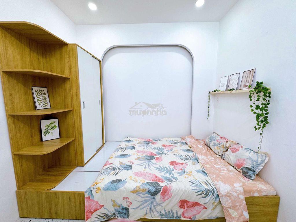 Phòng đầy đủ nội thất có ban công giá chỉ 2tr7 - 3
