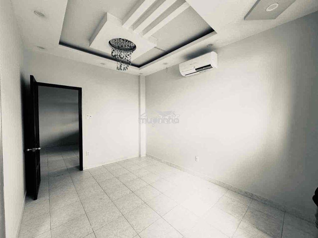 Bán căn hộ nhất lan a,b -  72m2 - 2tỷ550 , shr .lh *** trâm - 4