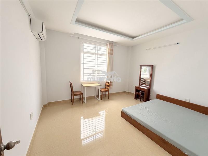 Phòng cho thuê full nội thất 35m2_hẻm 402_quốc lộ 13- đối diện đh luật