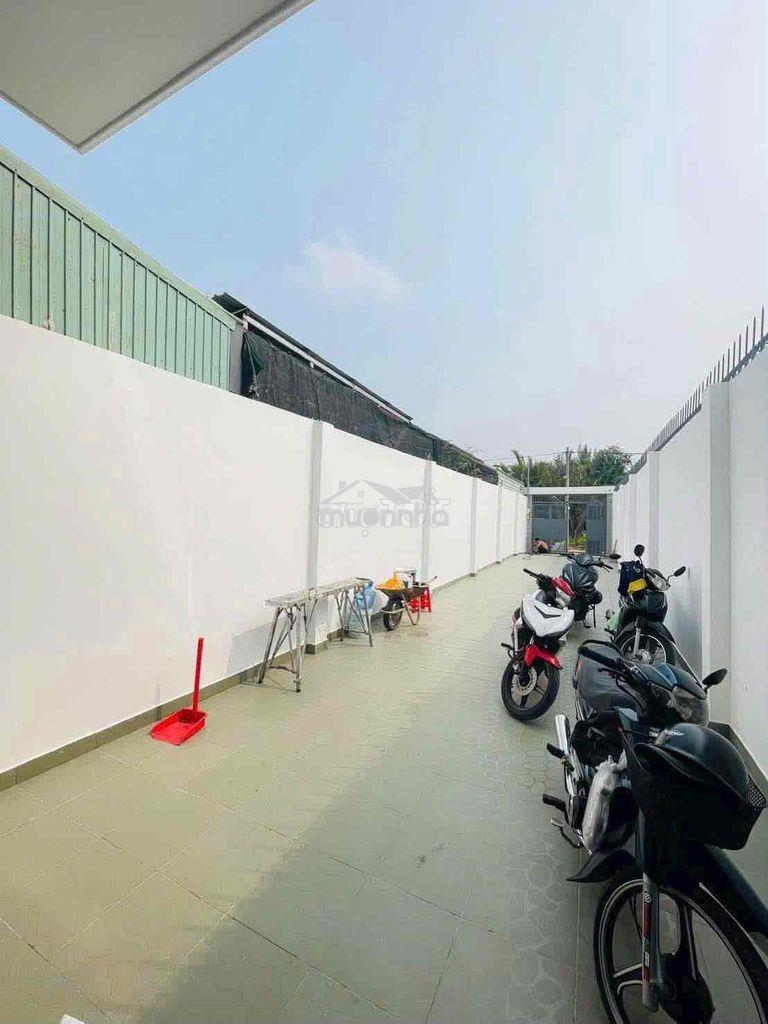 Cho thuê nhà sân rộng để xe hơi 2pn full nội thất - 2