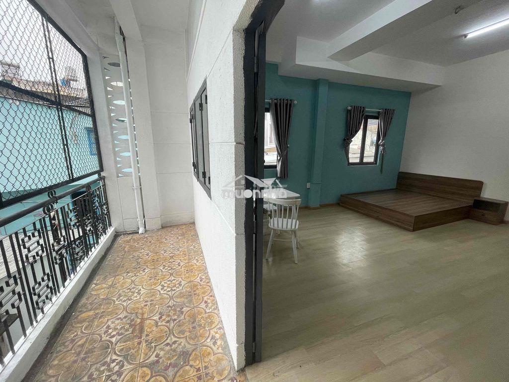 Chdv mới xây ban công rộng - 4