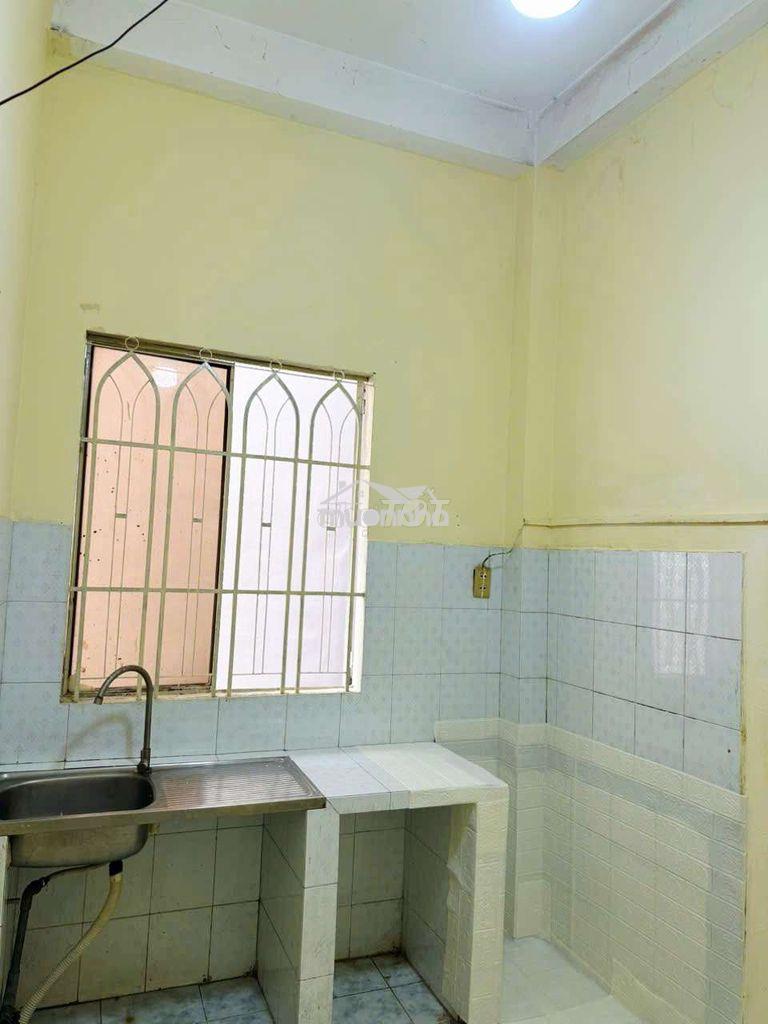 Cho thuê phòng q10.cửa sổ.tolet riêng.kệ bếp.2tr9 - 3