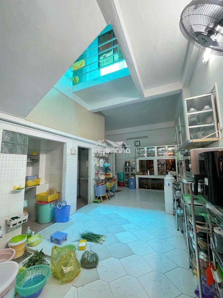 Nhà lê đại hành –q11 đường 8m – 3 tầng – 84m2- chỉ nhỉnh 10 tỷ - 4