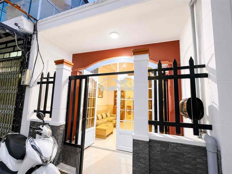 Cho thuê nhà nguyên căn 4tr/th - huỳnh tấn phát