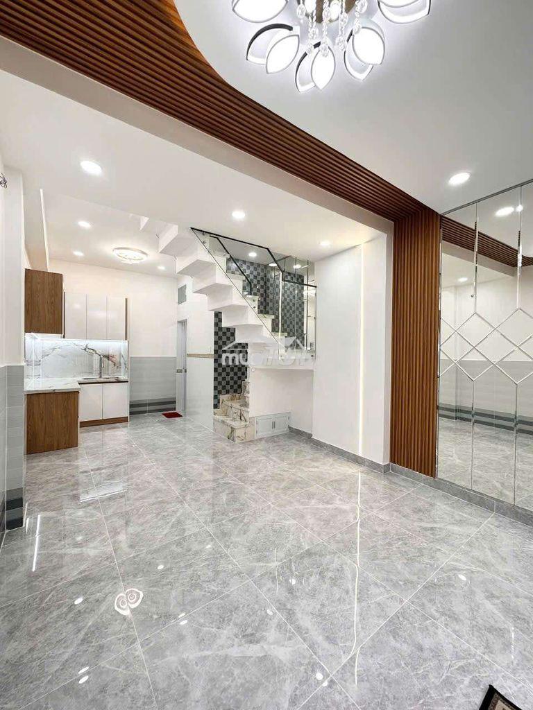 🏡 Bán nhà đẹp mới hẻm 154 đường âu dương lân p3 q8
 - 3