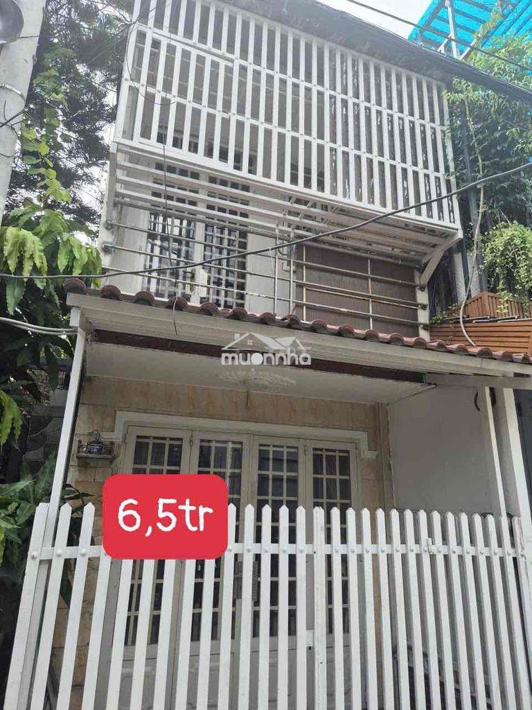 Cho thuê nhà 6,5tr 2pn hẻm 417 quang trung p10