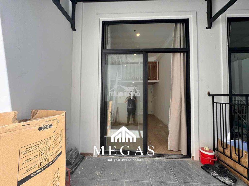 Duplex - full nội thất - mới xây - ban công to ngay công viên làng hoa - 4