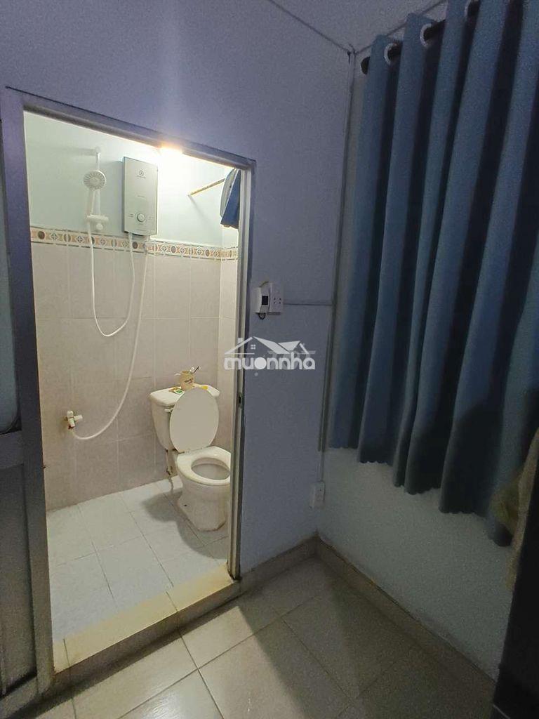 Phòng ghép nam máy lạnh giá rẻ - 3