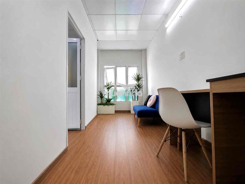 Căn hộ 2pn cửa sổ trời thoáng cực , miễn phí xe máy , ở liền được