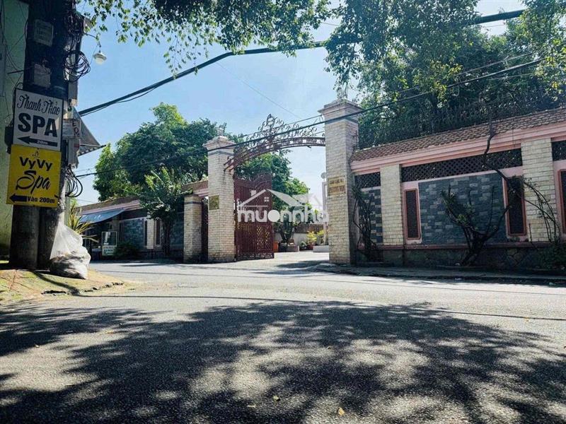 Nhà kp2 ngay hồ bơi phương nam nhà mới nở hậu xây siêu đẹp cho vay tl